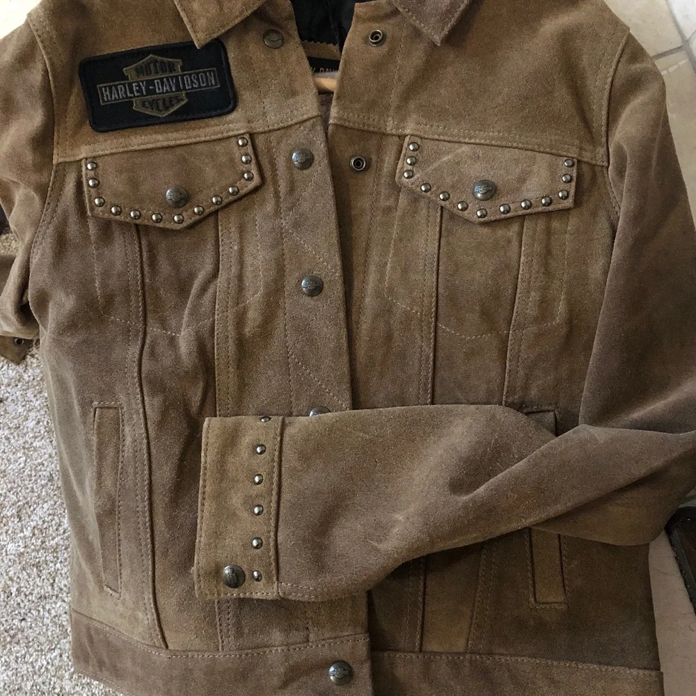 Jacket - Picture 4 of 4